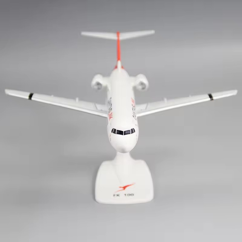 Model Airplane Plastic - Nouveau modèle d'avion Fokker FK-100 QANTAS